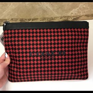 BNWT!! Coach Red Houndstooth Clutch